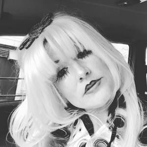 Meet your Posher, Annelisa